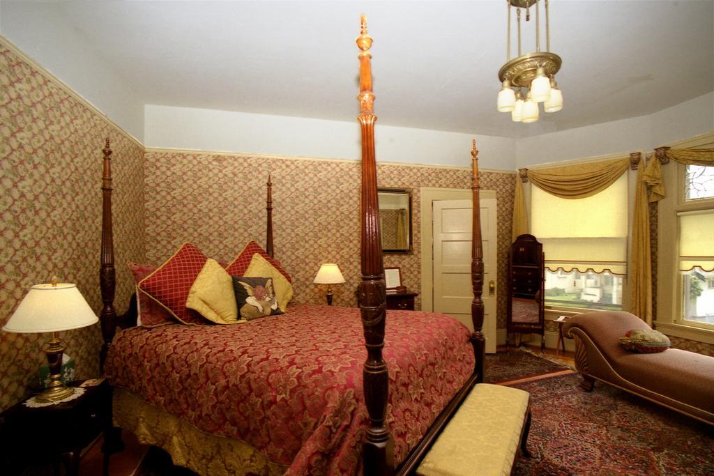 Lion And The Rose Victorian Guest House Портленд Екстер'єр фото